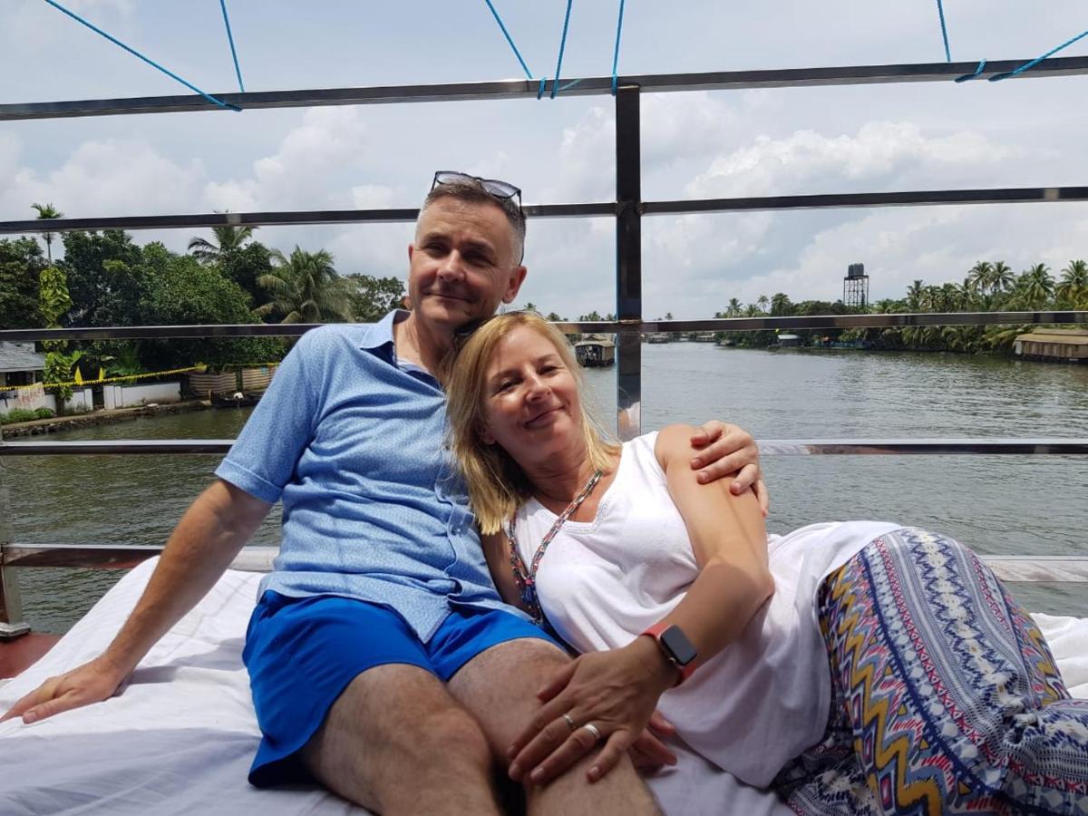Hotel Vaishnav Tours Alappuzha Exterior foto